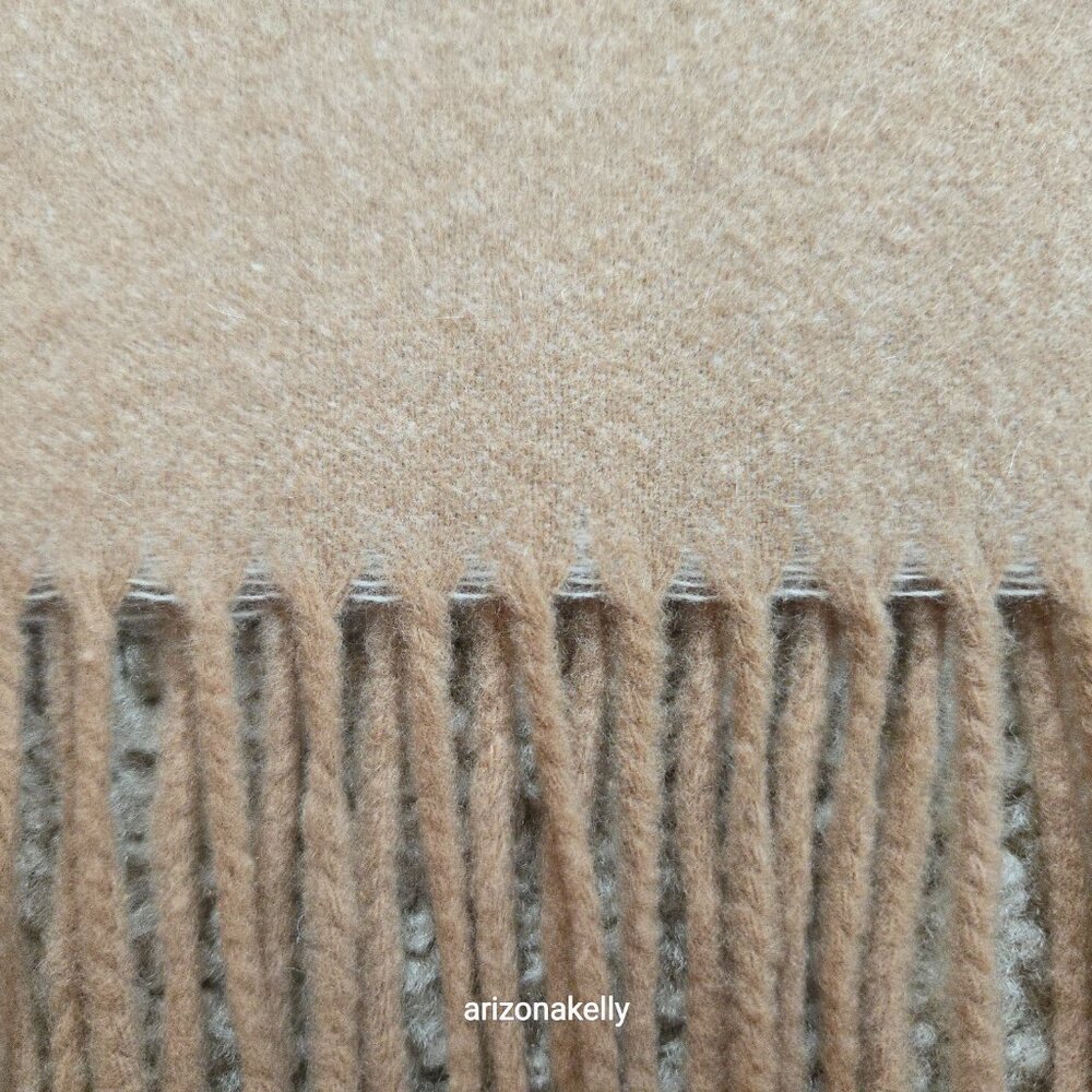 NWOT Banana Republic Italian Wool Cashmere Scarf in Camel - Picture 8 of 15